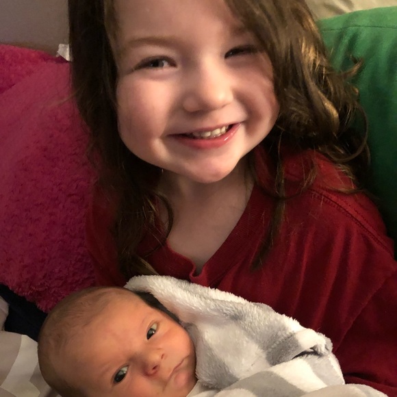 Meet your Posher, Kait - Picture 4 of 8